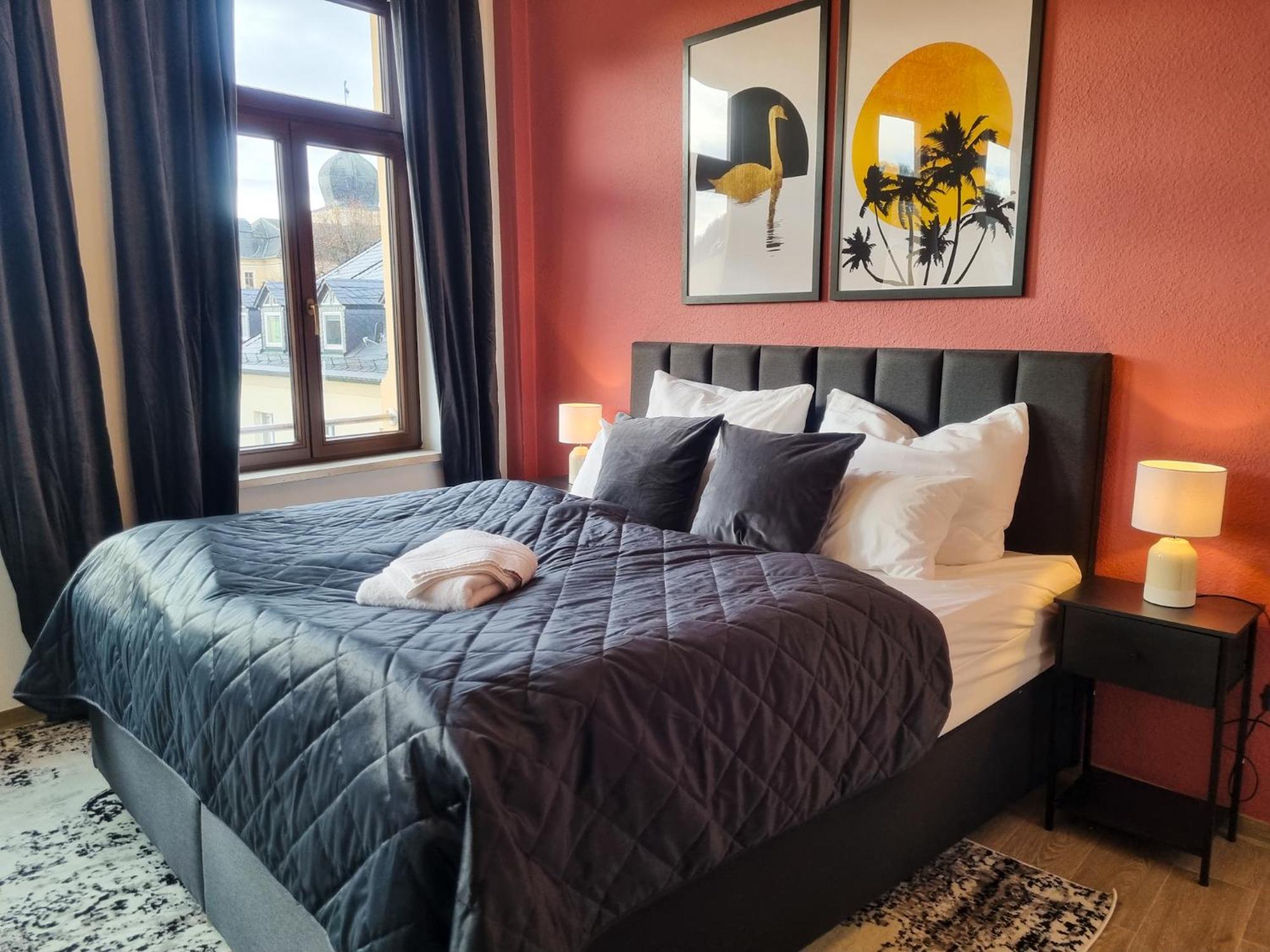 Maremar - Design Maisonette Altstadt - 4 Pers - 57Qm - Luxus Boxspringbett - Kueche - Arbeitsplatz - Privater Parkplatz Greiz Extérieur photo